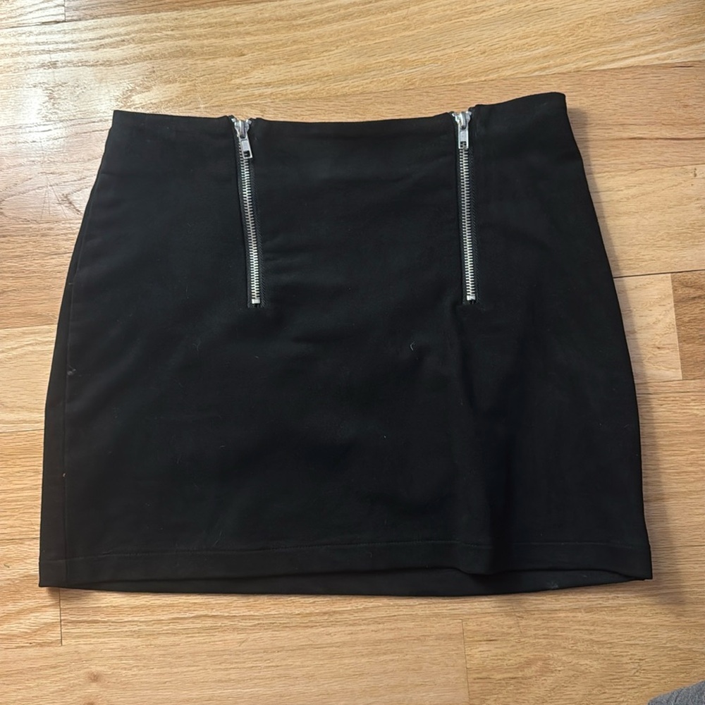Black mini skirt